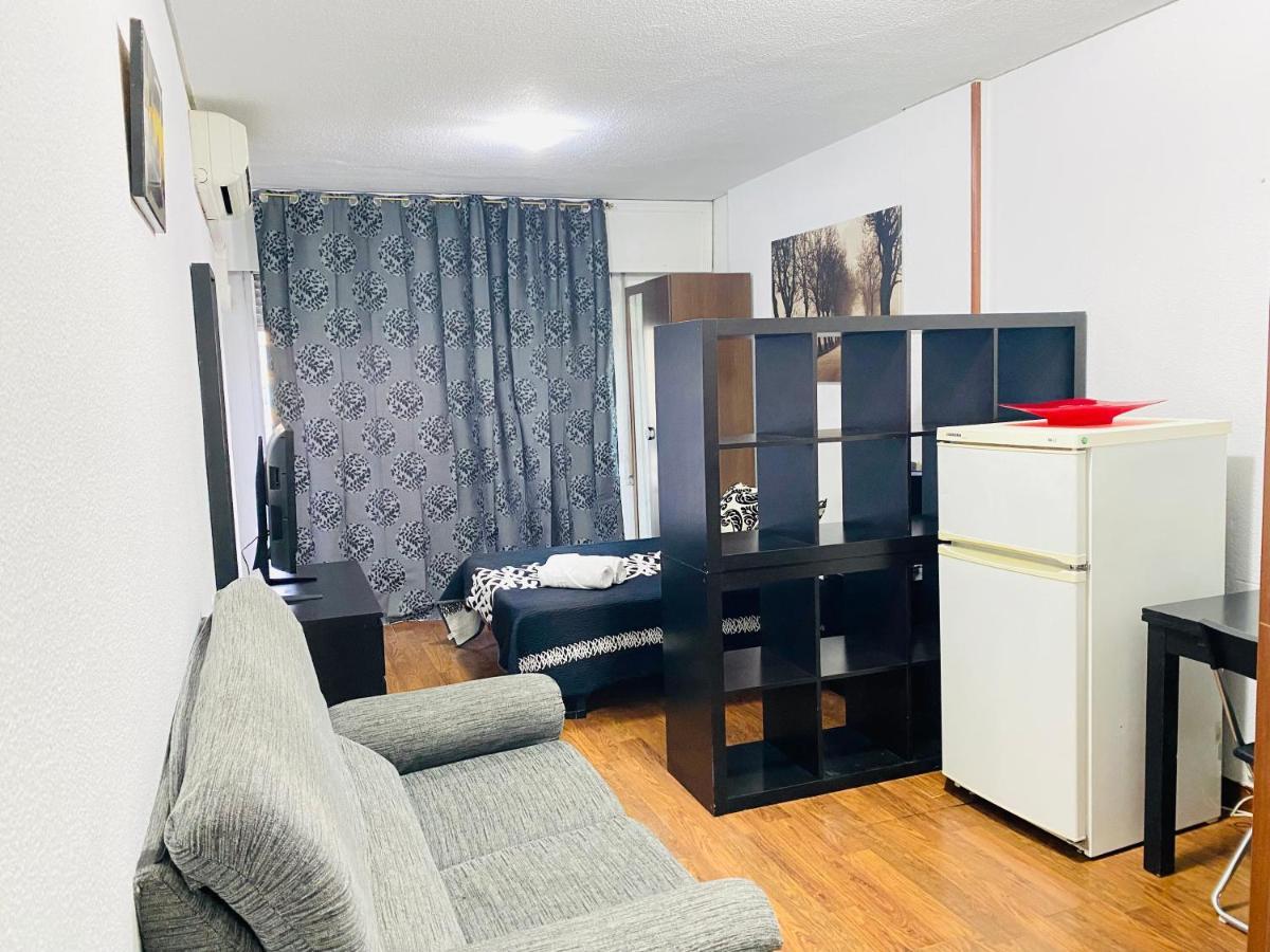 Estudio Doble Con Balcon En Madrid Centro エクステリア 写真